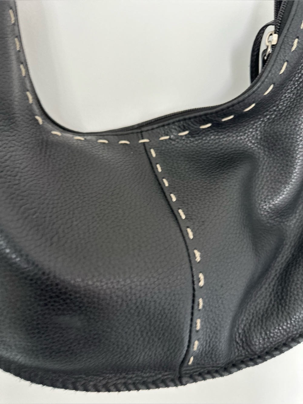 Black Leather Crescent hobo Shoulder Bag - Picture 5 of 12